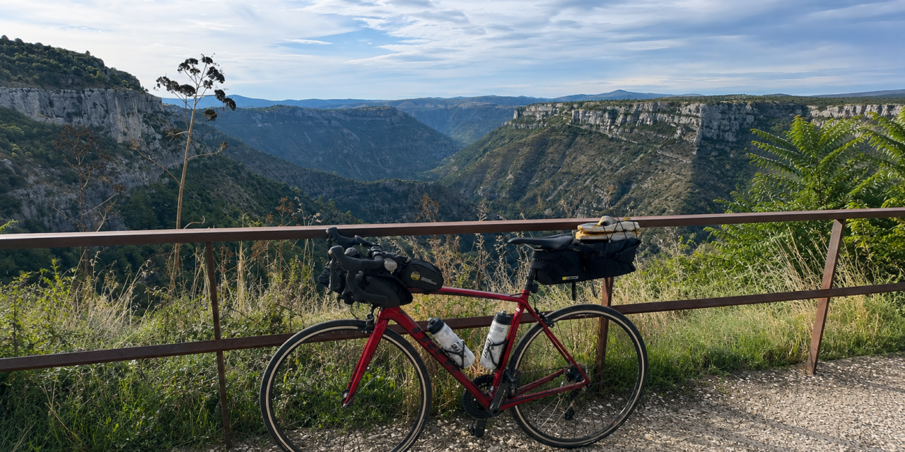 Bikepacking dans les Cévennes : 3 jours d’aventure autour de Millau