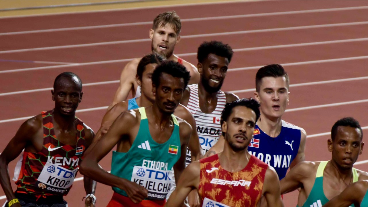 Jimmy Gressier et Jakob Ingebrigtsen lors d'un 5000 m
