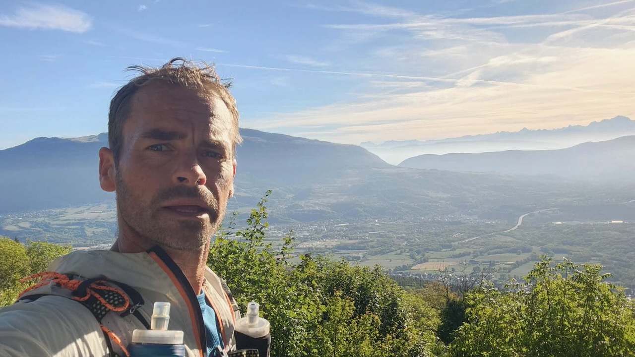 Erik Clavery pendant son record sur la Grande Traversée du Jura